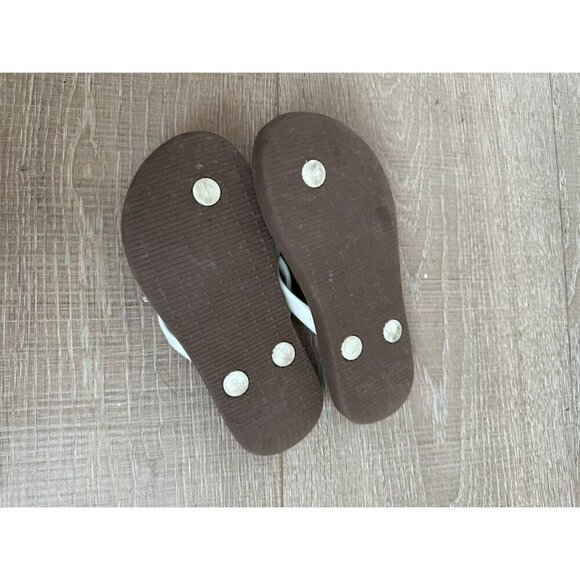 Joyfolie Flower Flip Flops - Picture 5 of 5